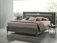 Letto in tessuto con doppia testiera Monroe di V&Nice